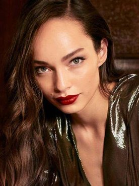 Crear un maquillaje navideño paso a paso | L'Oréal Paris