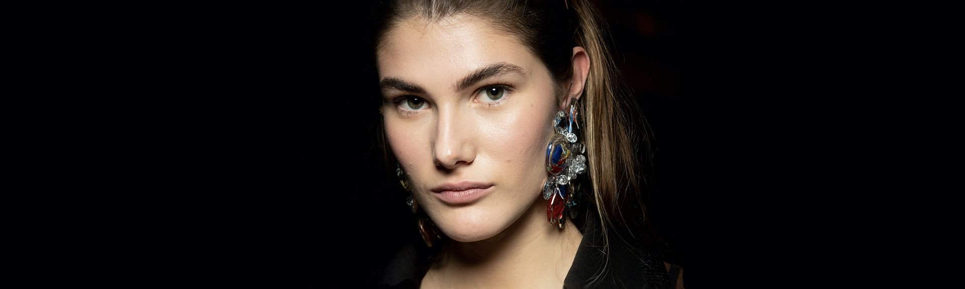 Que no se te escape ningún maquillaje de Nochevieja de moda gracias a la amplísima gama de productos makeup de L’Oréal Paris.