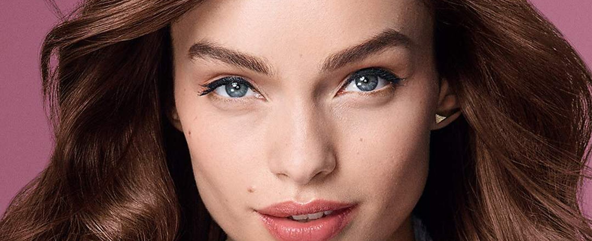Cómo es el maquillaje para pieles sensibles con rojeces | L'Oréal Paris