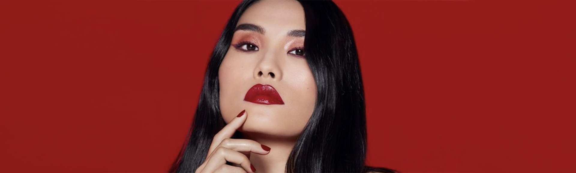 Clava las tendencias de maquillaje primavera-verano 2021 con las distintas gamas makeup de L’Oréal Paris.