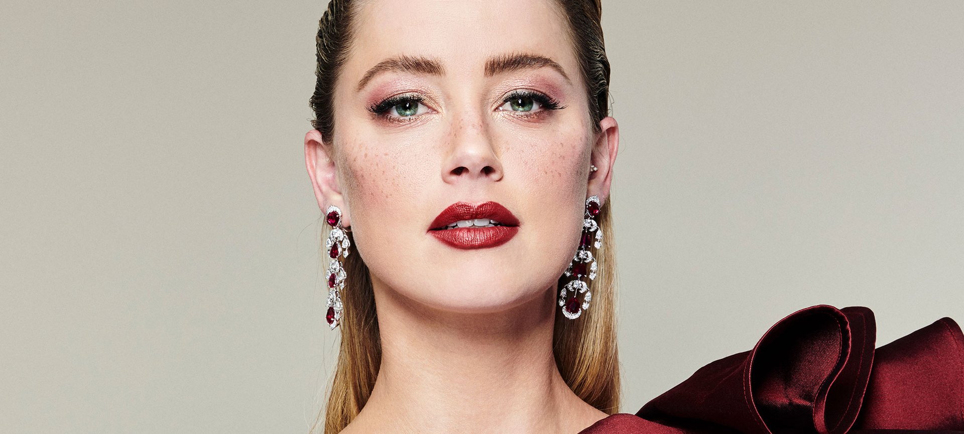 Ideas de maquillaje para vestido rojo | L'Oréal Paris
