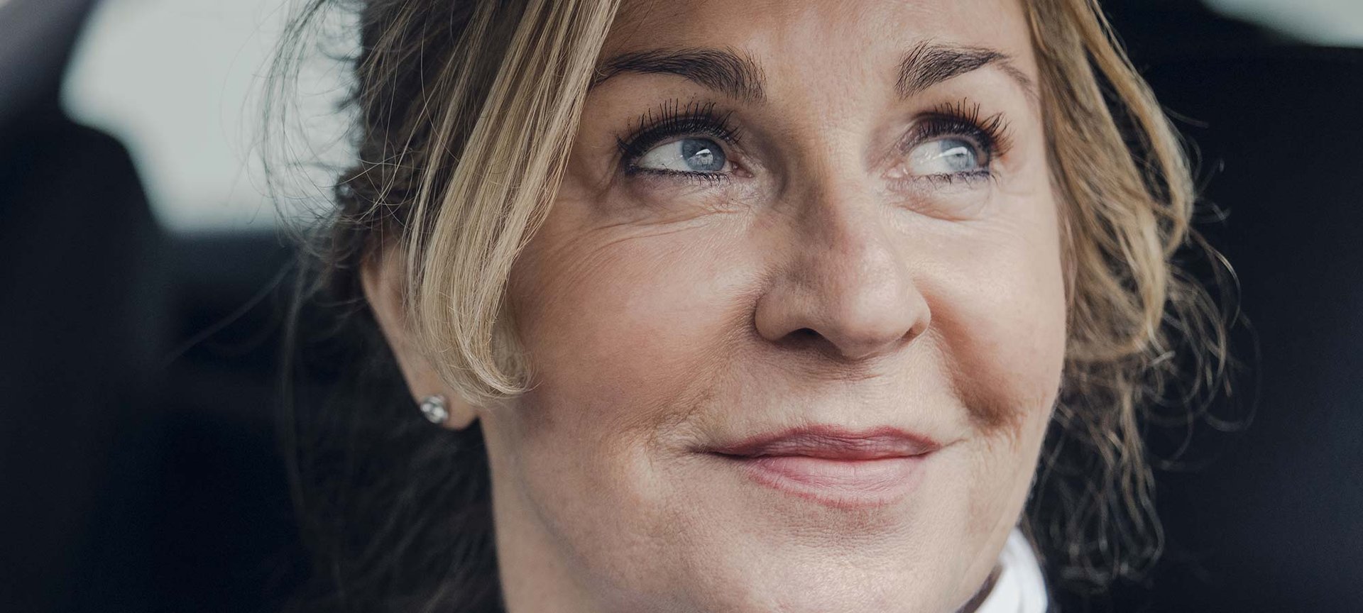 Mirada Triste Maquillaje Imagen Maquillaje Hero