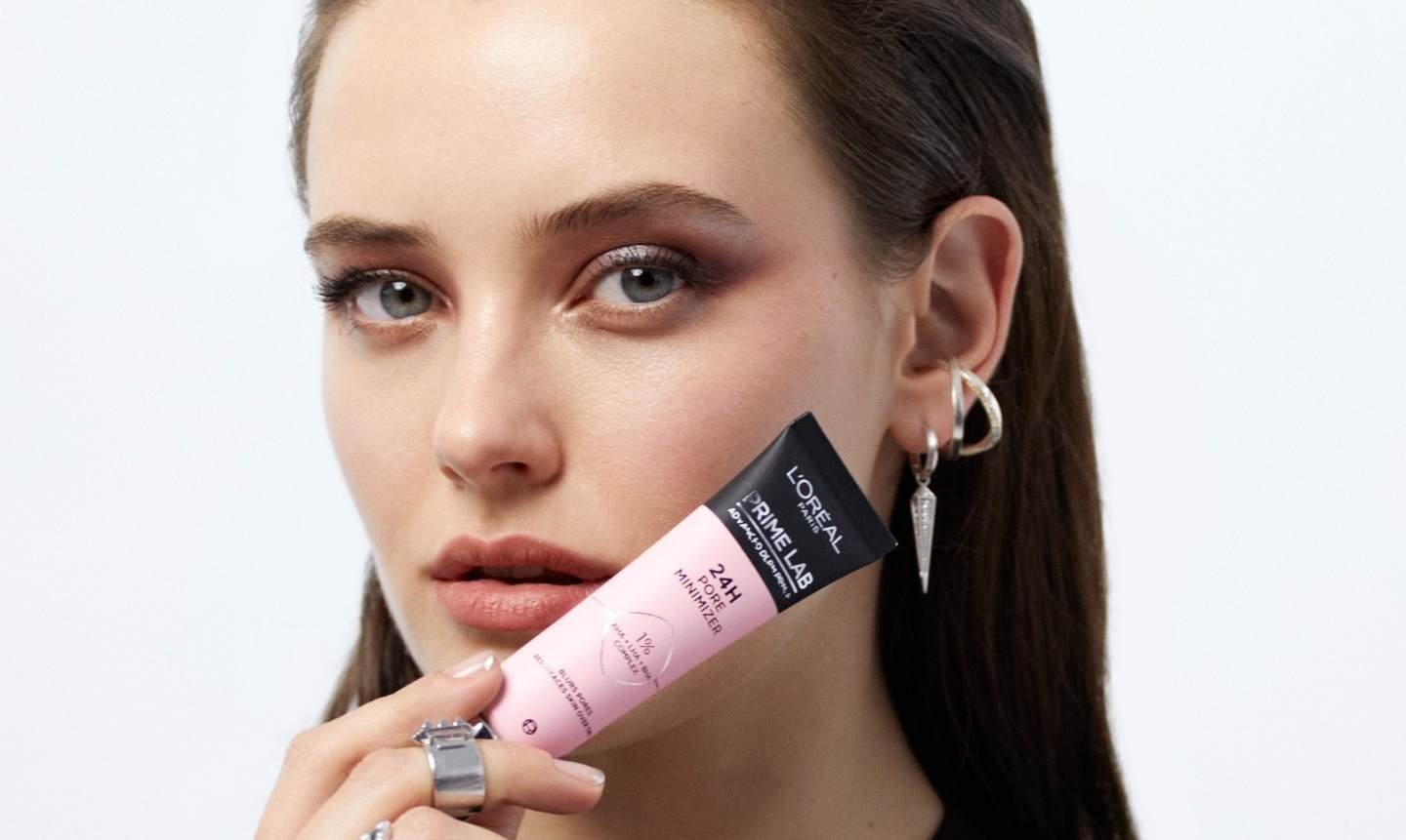 Qué es el primer y ventajas de usar este cosmético antes del maquillaje| L'Oréal Paris