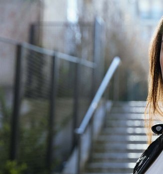 L’Oréal Paris muestra su rechazo al acoso callejero con la iniciativa Stand Up. Un programa de formación a nivel global que tiene como objetivo poner fin a este problema social.