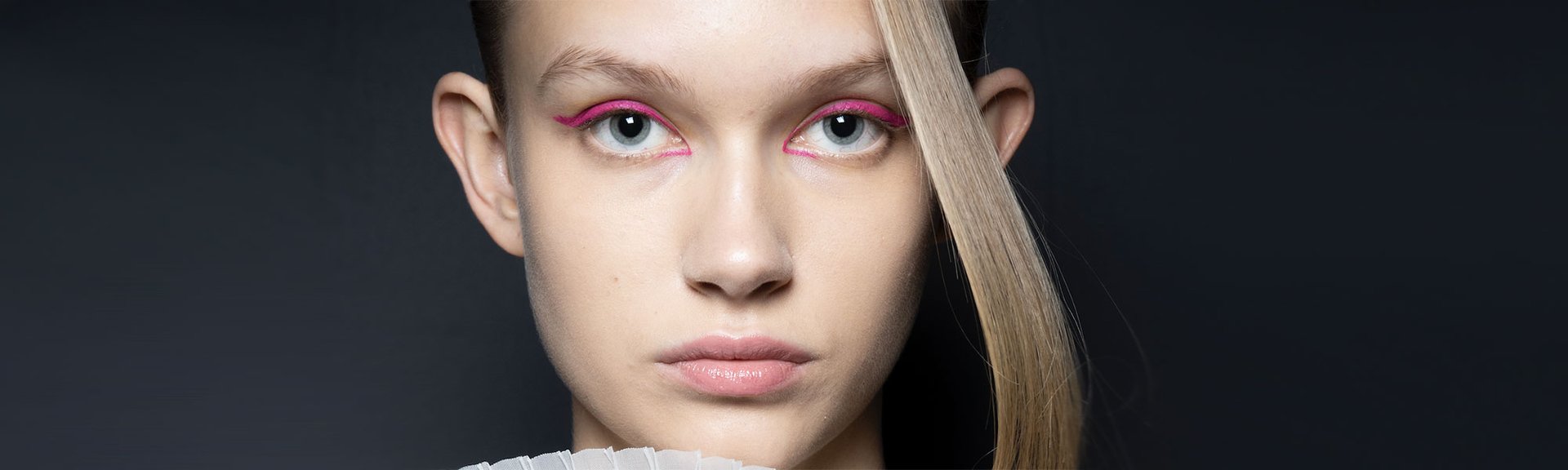 Recrea las tendencias de maquillaje 2021 en tu propia piel con la amplísima colección de productos de maquillaje de L’Oreal Paris. No pierdas de vista a la gama Infalible que te asegurará un makeup de larga duración para tu rostro, ojos y labios.