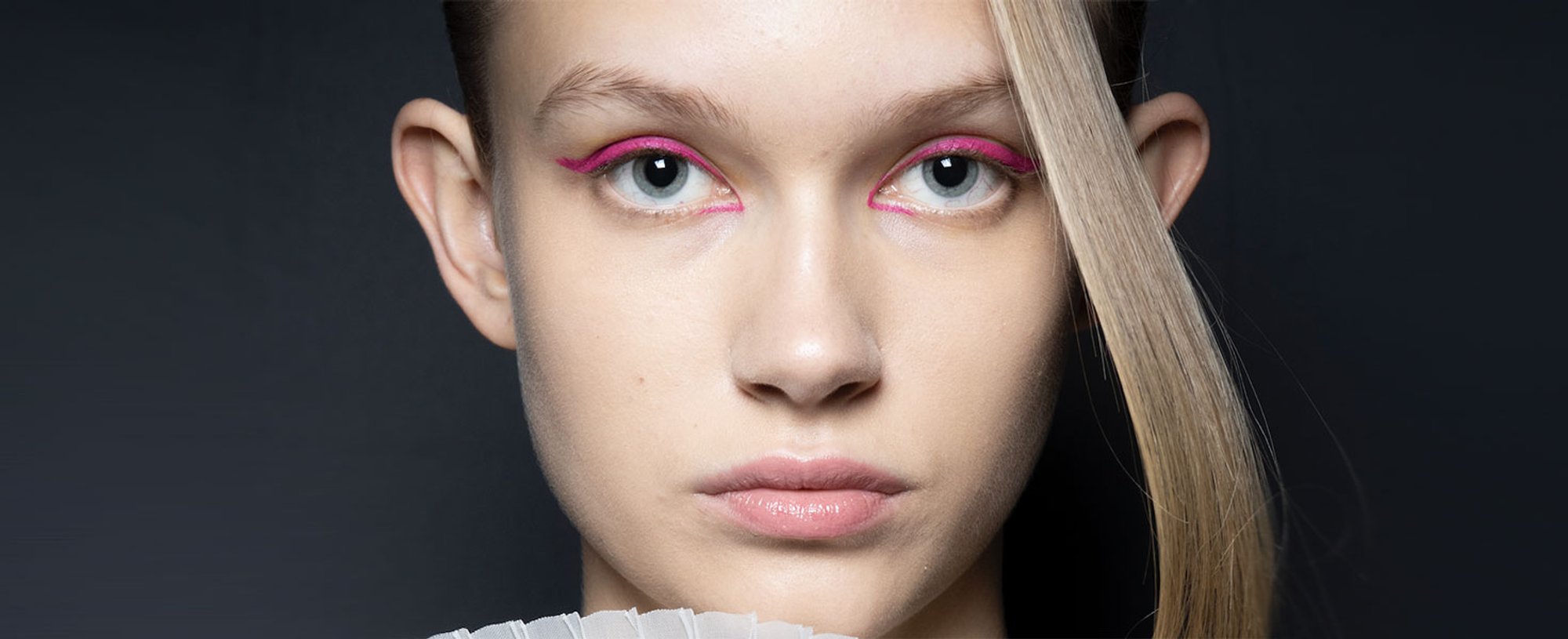 Recrea las tendencias de maquillaje 2021 en tu propia piel con la amplísima colección de productos de maquillaje de L’Oreal Paris. No pierdas de vista a la gama Infalible que te asegurará un makeup de larga duración para tu rostro, ojos y labios.