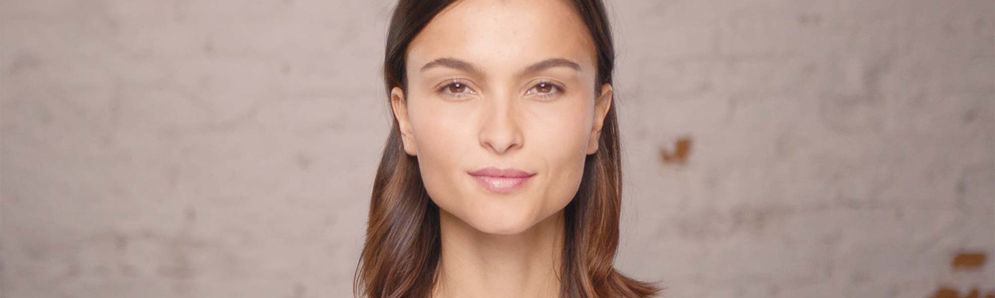 Con estos trucos de belleza mostrarás una imagen profesional y natural en tus videollamadas de trabajo.
