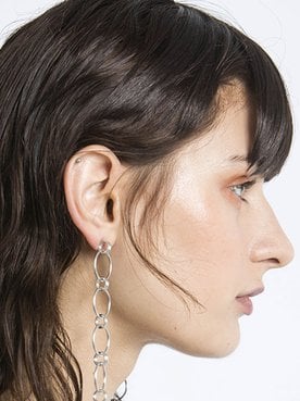 Elige el corte de pelo otoño-invierno 2021 que más te guste y sublímalo con los productos de fijación de L’Oréal Paris.