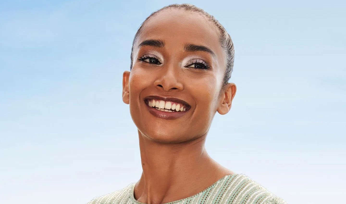 Peinados tirantes para un efecto lifting | L’Oréal Paris