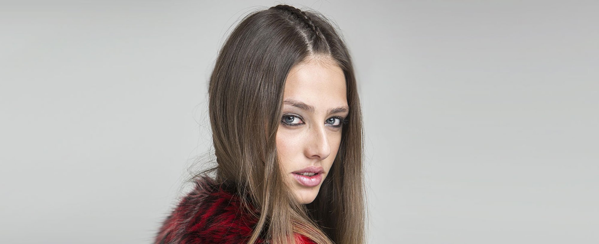 Consigue las trenzas de moda con los productos de fijación de L’Oréal Paris.