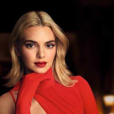 40 Aniversario Color Riche Kendall Jenner Closeup