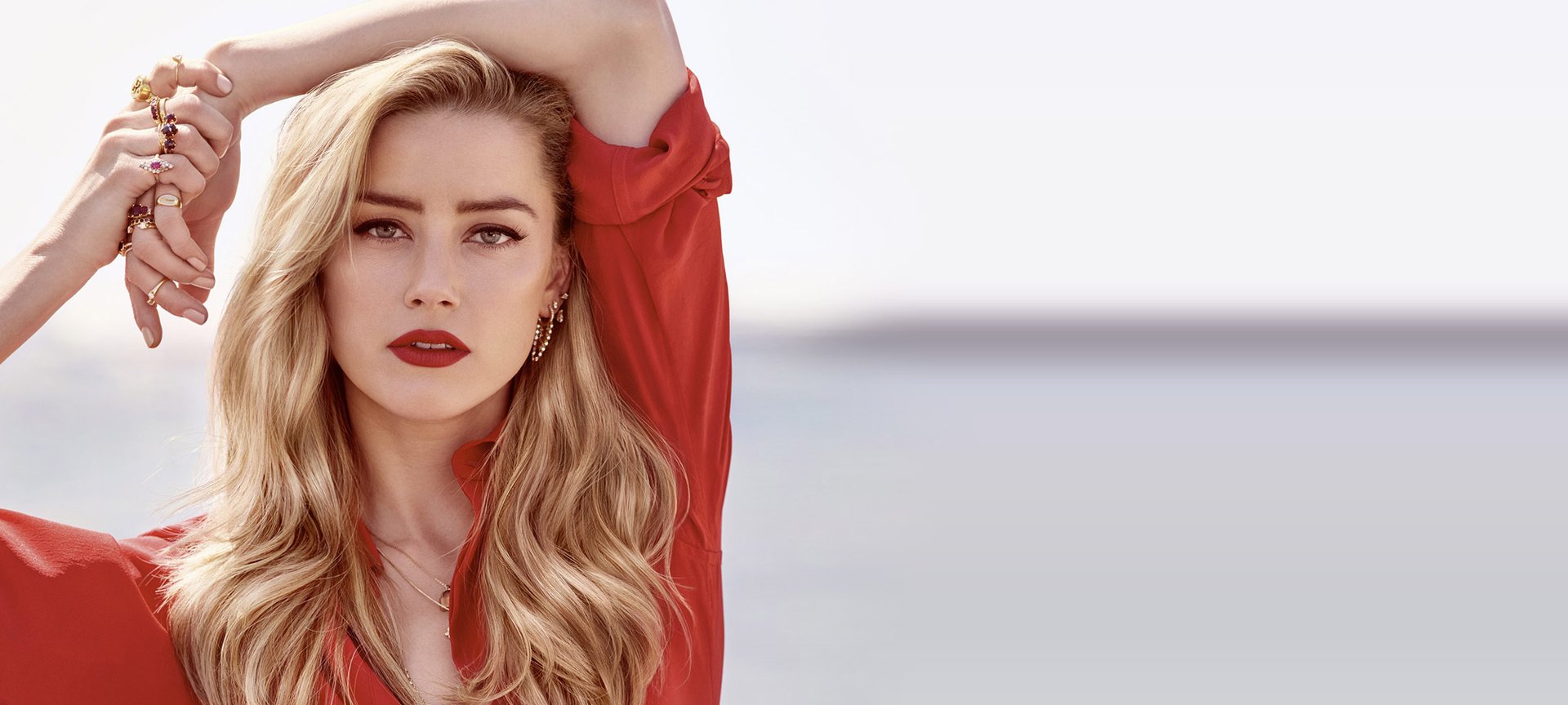 Amber Heard Elvive Color Vive