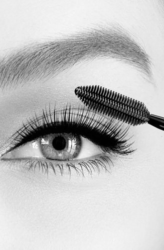 L Oreal Paris Mascara Volumissime 000 3600521821152 ApplicationUsage